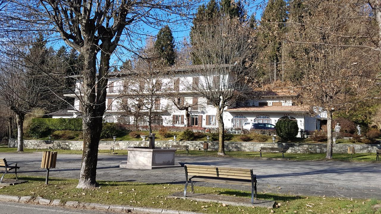 Hotel Madonna Di Luciago Armeno Luaran gambar